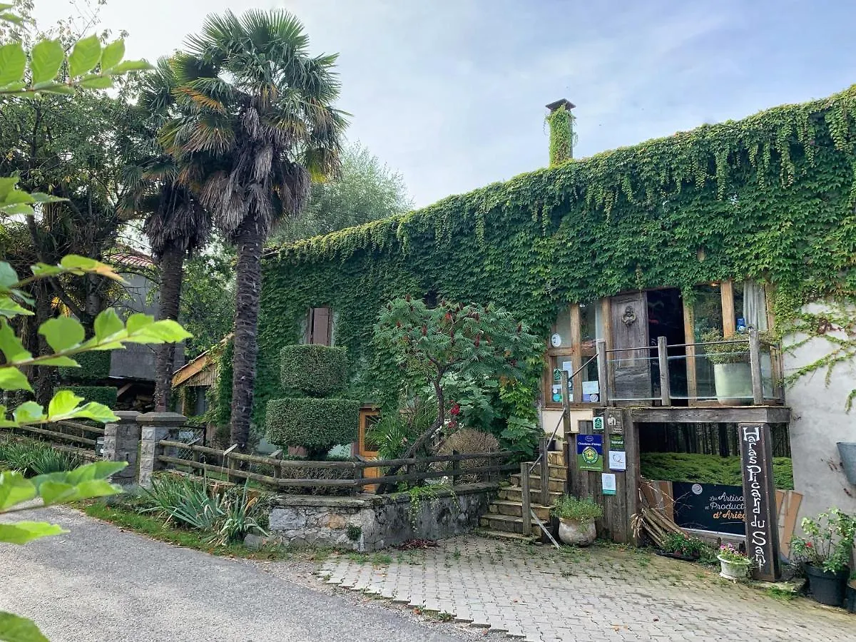 哈拉斯皮卡德杜圣住宿加早餐旅馆 Lasserre
